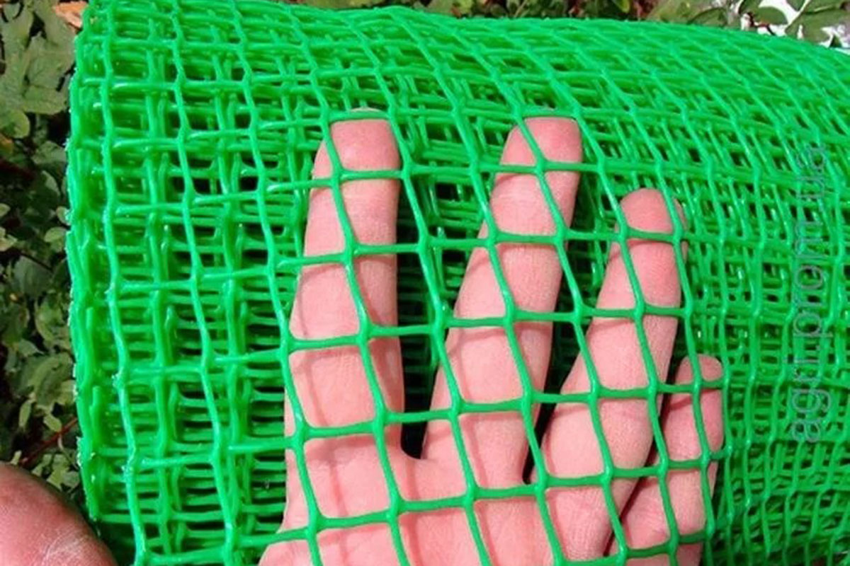 Сетка пластиковая от кротов Black Mole 1х10 м (10 кв.м.)